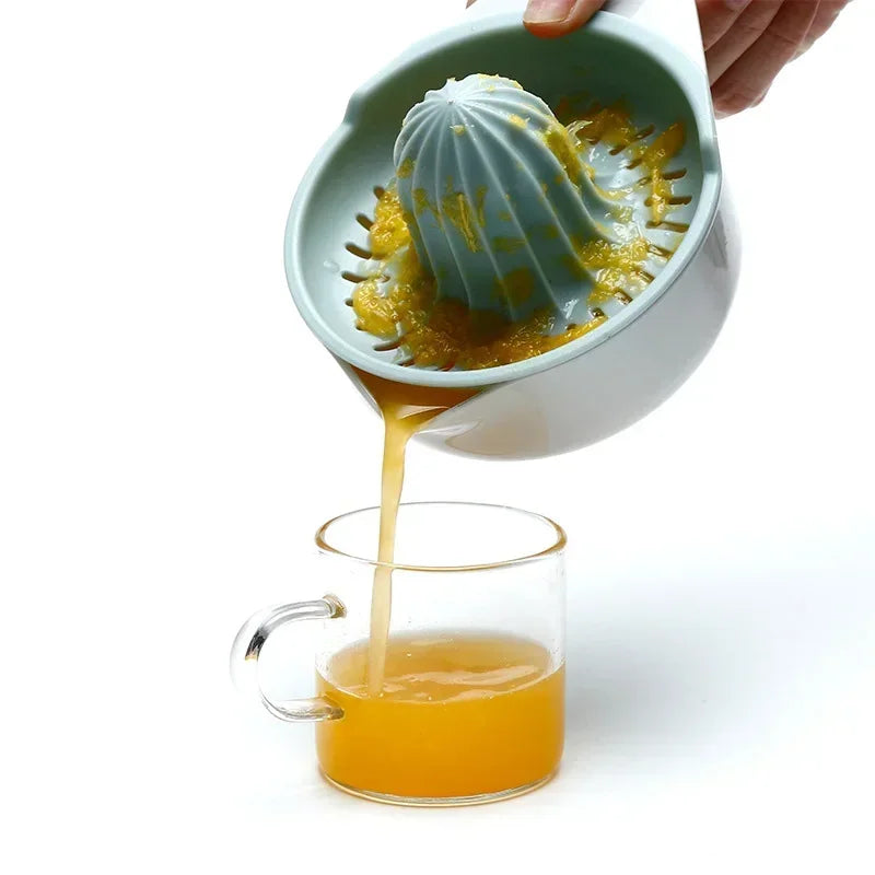Manual Portable Citrus Juicer Kitchen Tool