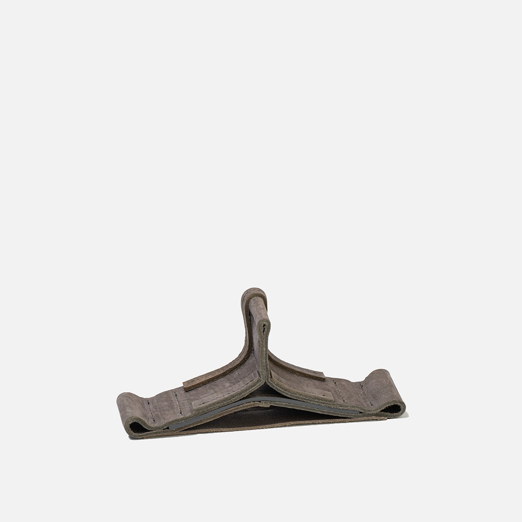 Support en cuir pour AirPods Max
